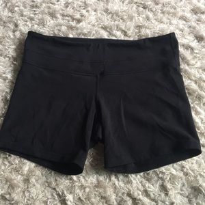 Lululemon groove shorts, first generation